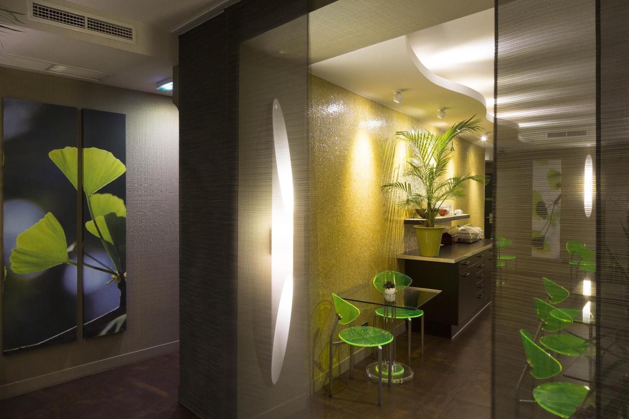 Hotel Le Fabe Paris Exterior photo
